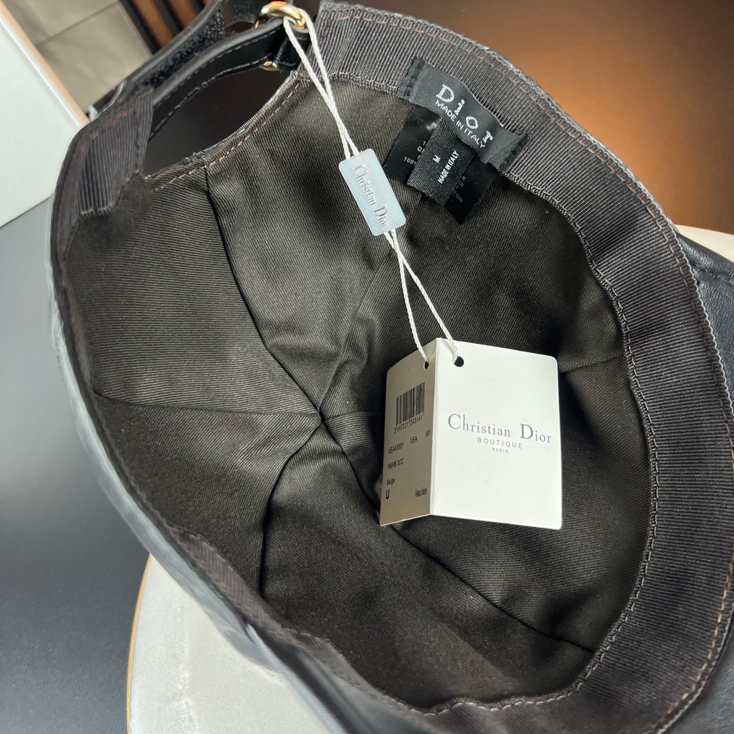 CASQUETTE DIOR QUALITÉ SUPÉRIEURE D115
