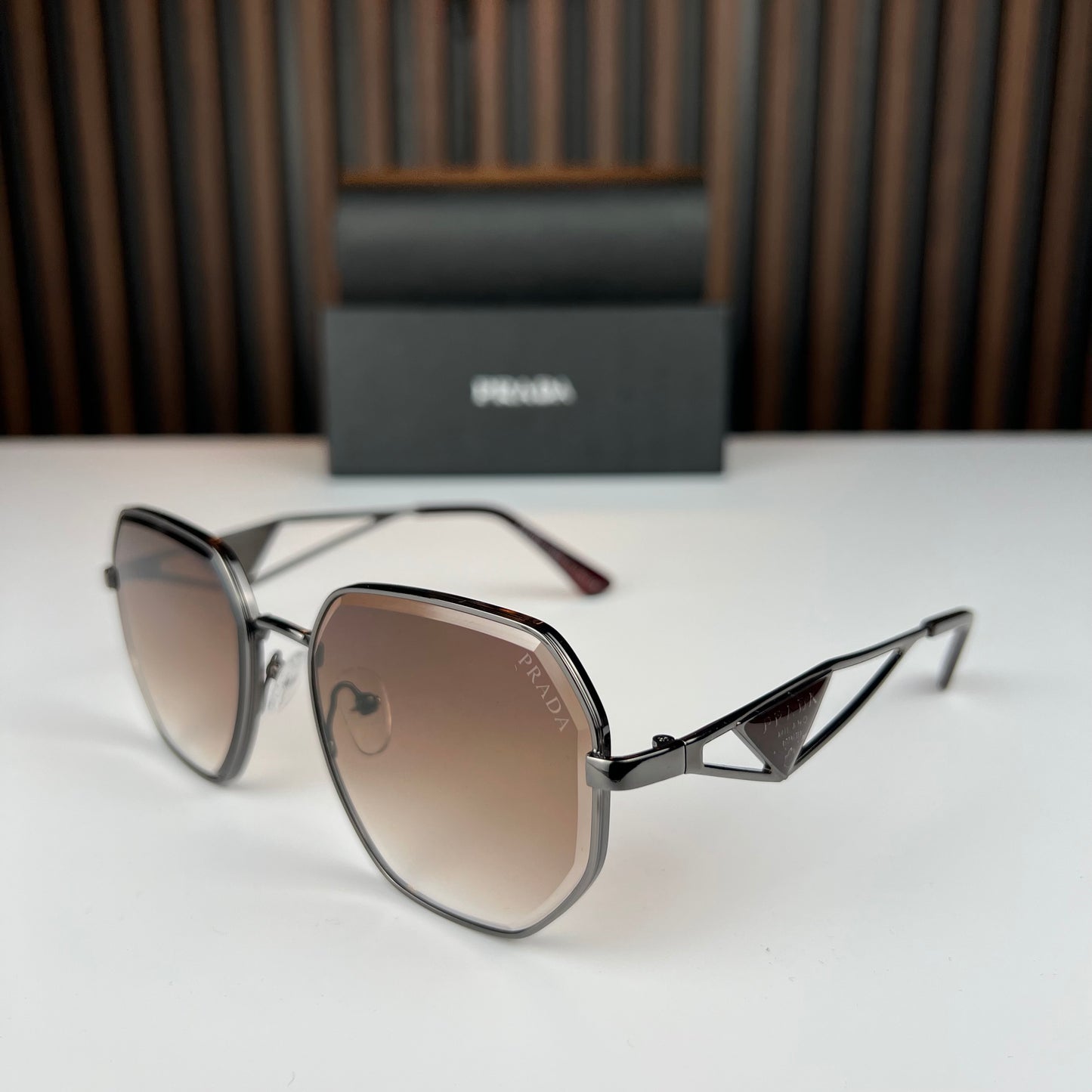 LUNETTE PRADA UV400 P22