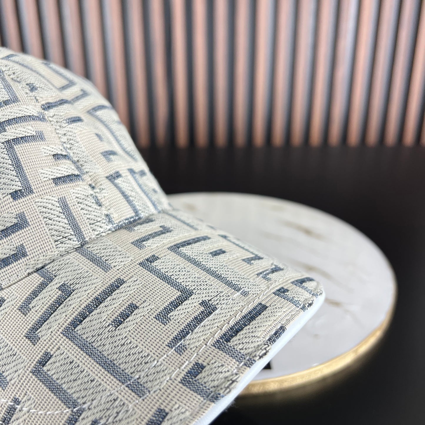 CASQUETTE FENDI QUALITÉ SUPÉRIEURE F102
