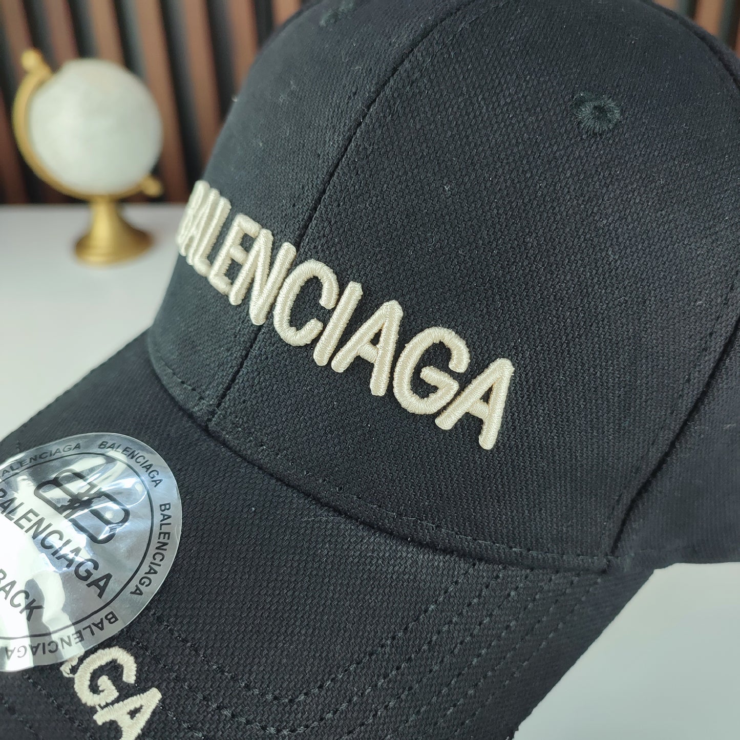 CASQUETTE BALENCIAGA HAUTE QUALITÉ B110