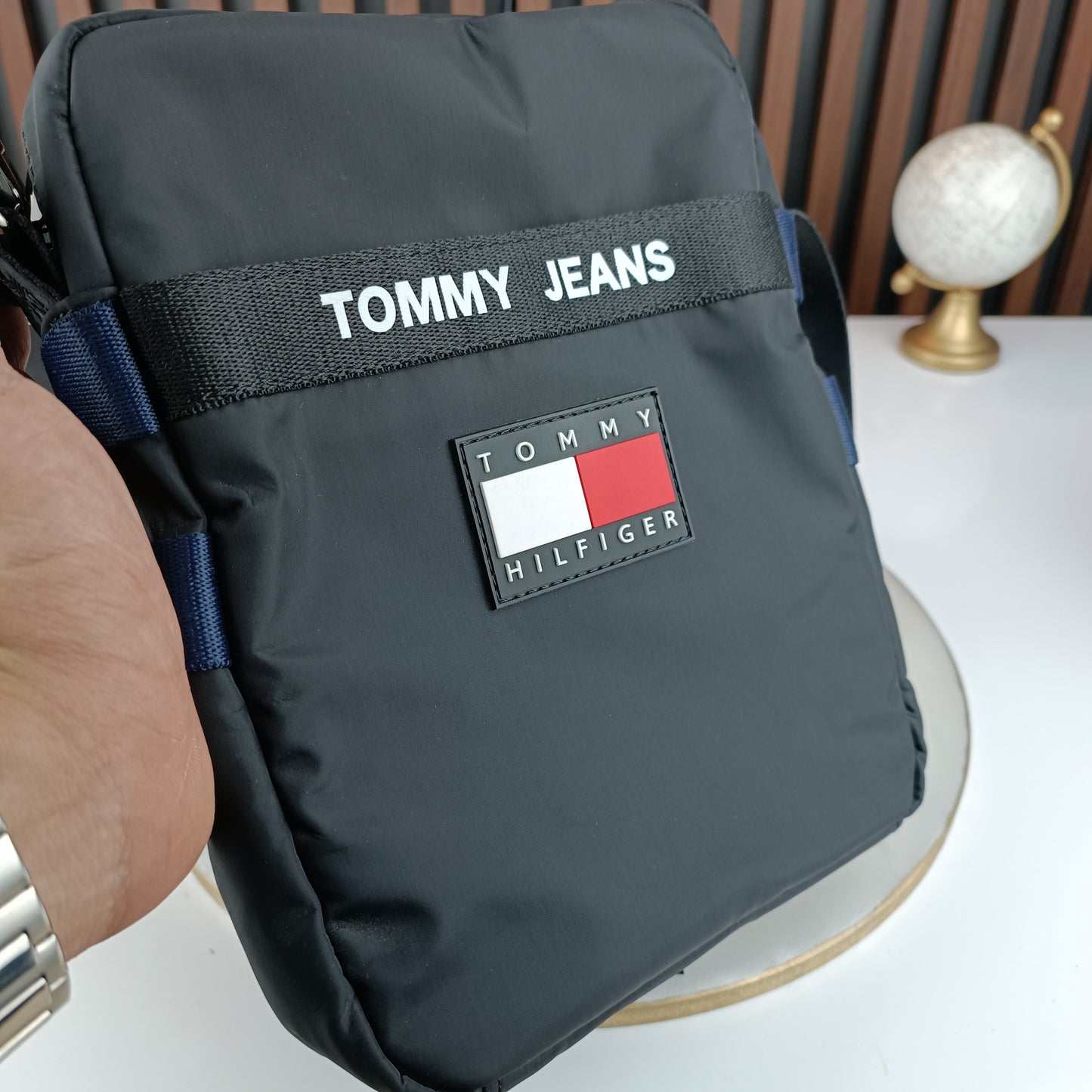 SACOCHE TOMMY QUALITÉ SUPÉRIEURE T143