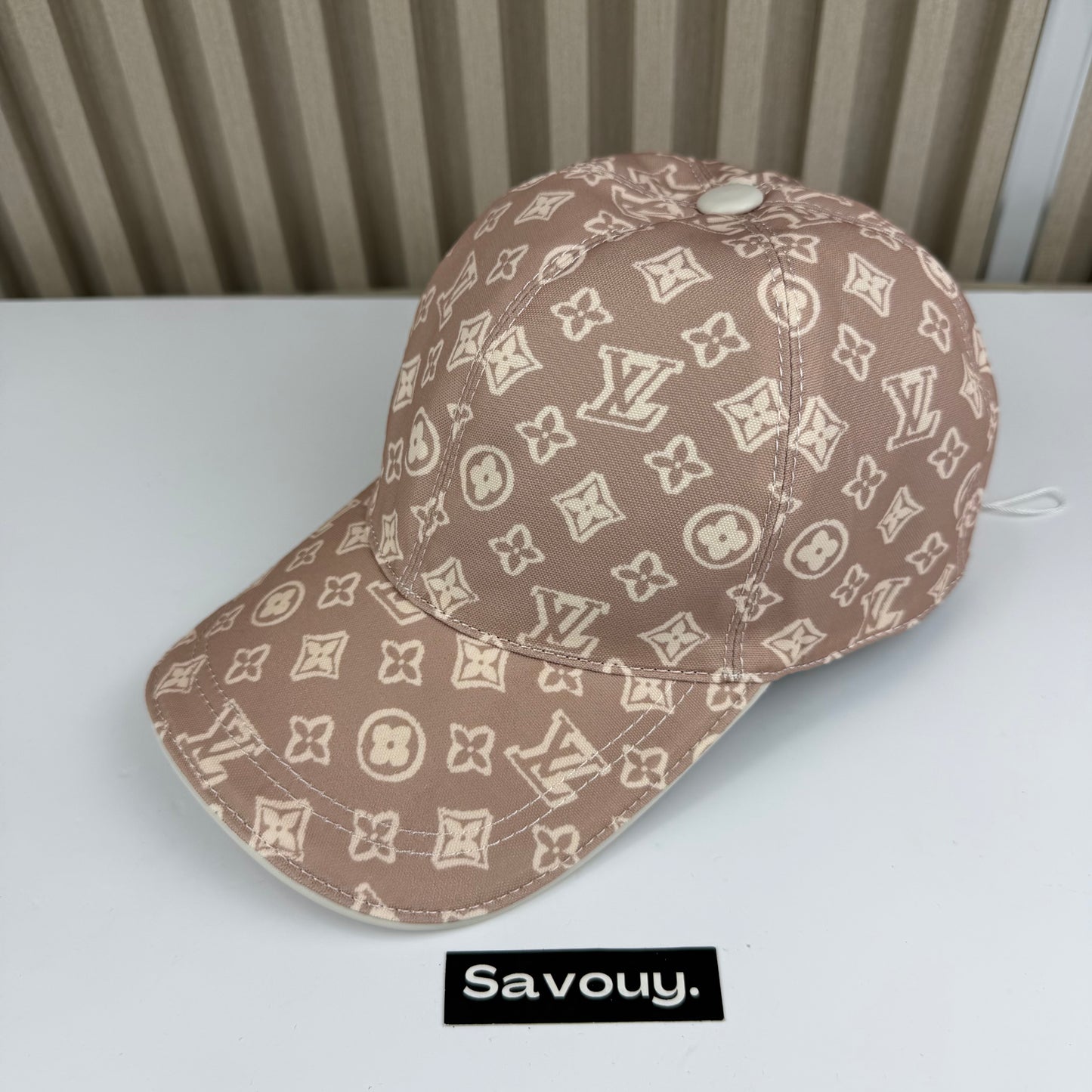 CASQUETTE LV MNG QUALITÉ SUPÉRIEURE L223