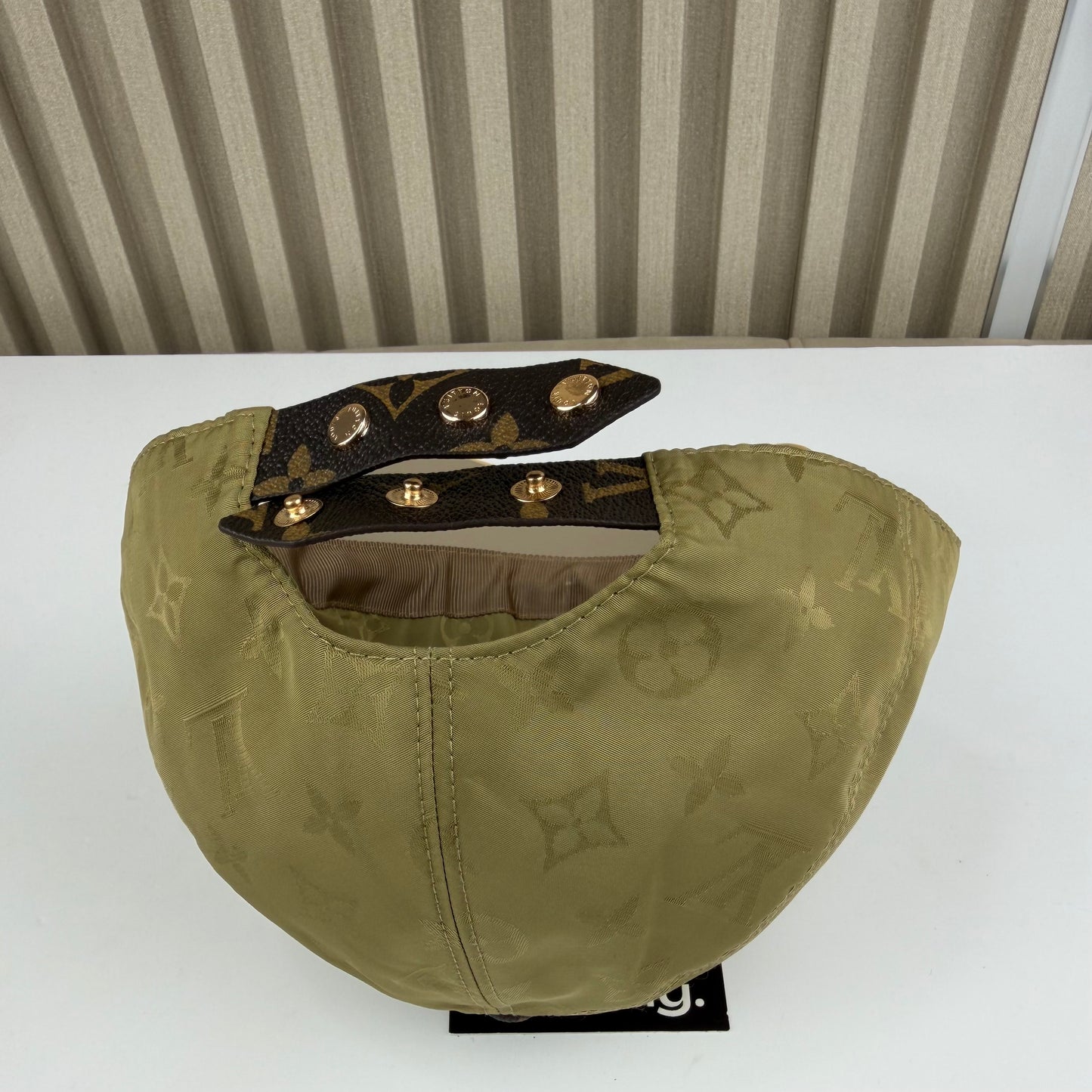 CASQUETTE LV MNG & LEATHER QUALITÉ TRIPLE A - AAA 2 TONE L230