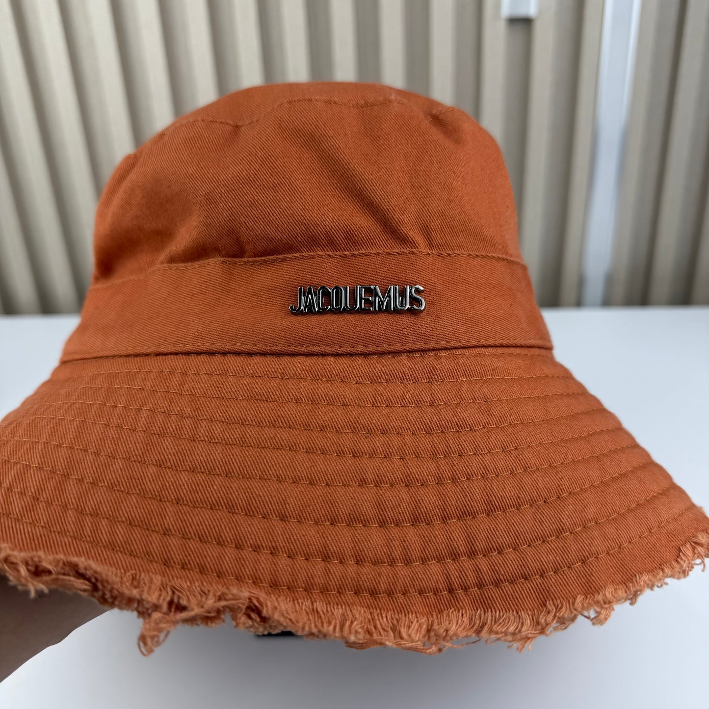 CHAPEAU BOB JACQUEMUS QUALITÉ SUPÉRIEURE JQ132