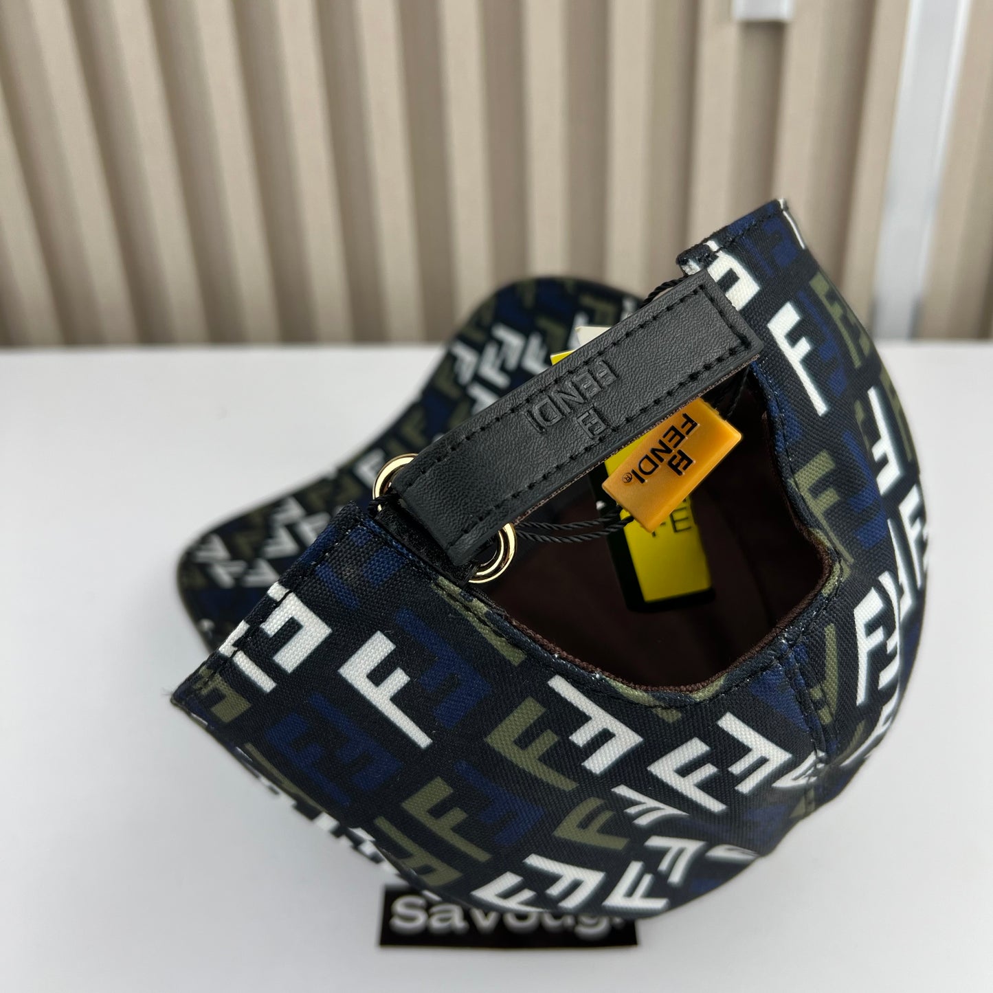 CASQUETTE FENDI QUALITÉ SUPÉRIEURE F121