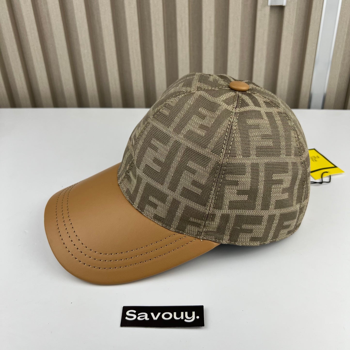 CASQUETTE FENDI 2 TONS QUALITÉ SUPÉRIEURE F123