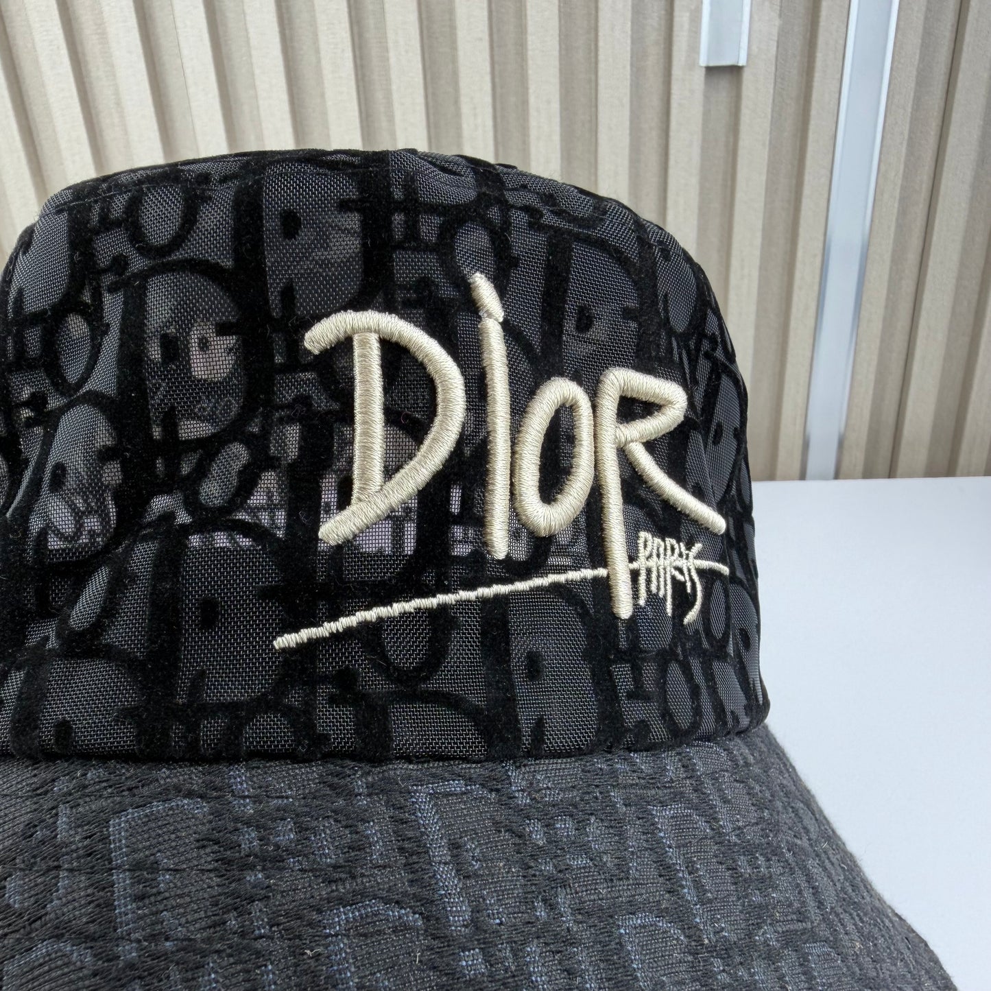 CHAPEAU BOB DIOR PARIS QUALITÉ SUPÉRIEURE D183