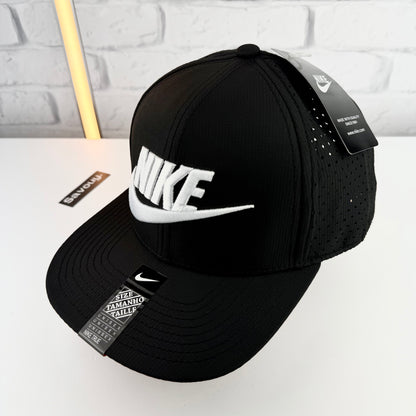 CASQUETTE NIKE FLAT BRIM HAUTE QUALITÉ K180