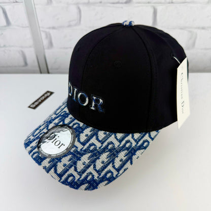 CASQUETTE DIOR HAUTE QUALITÉ D104