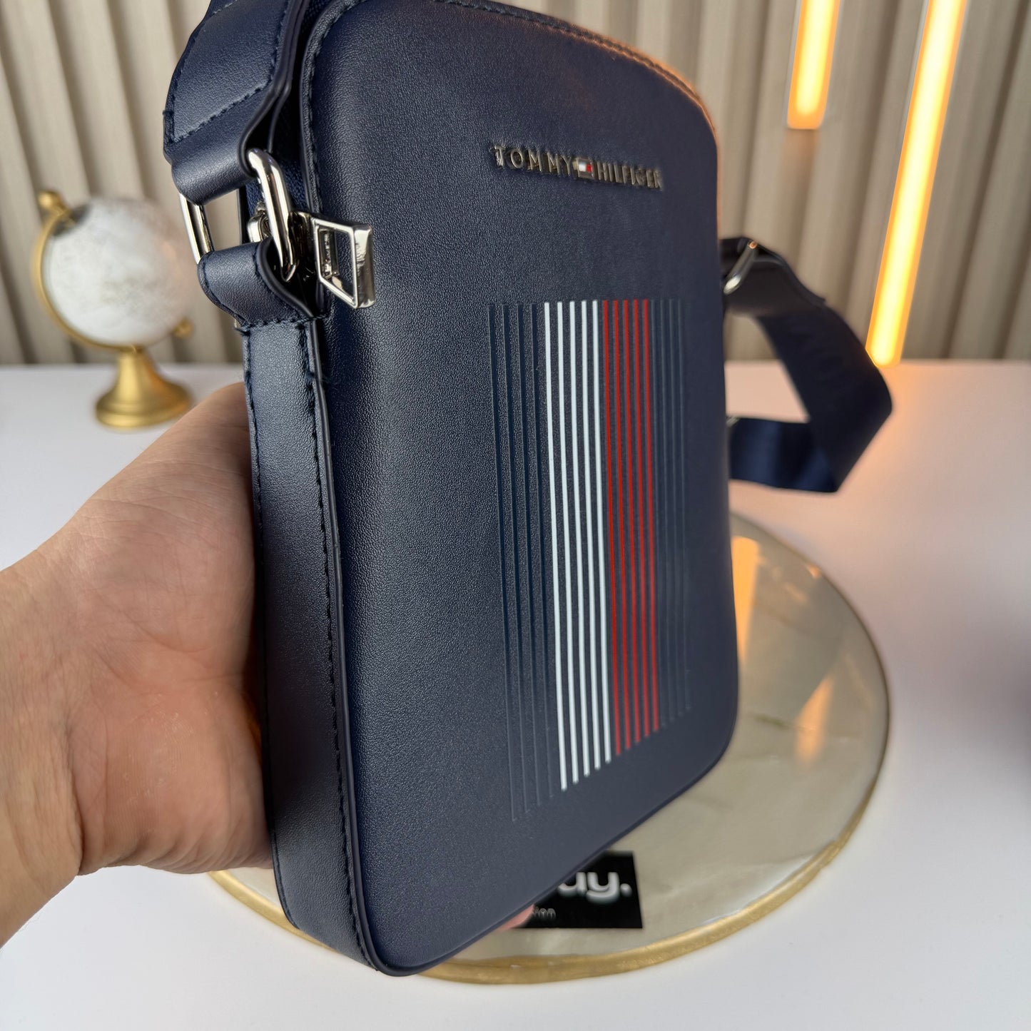 SACOCHE TOMMY QUALITÉ SUPÉRIEURE T150