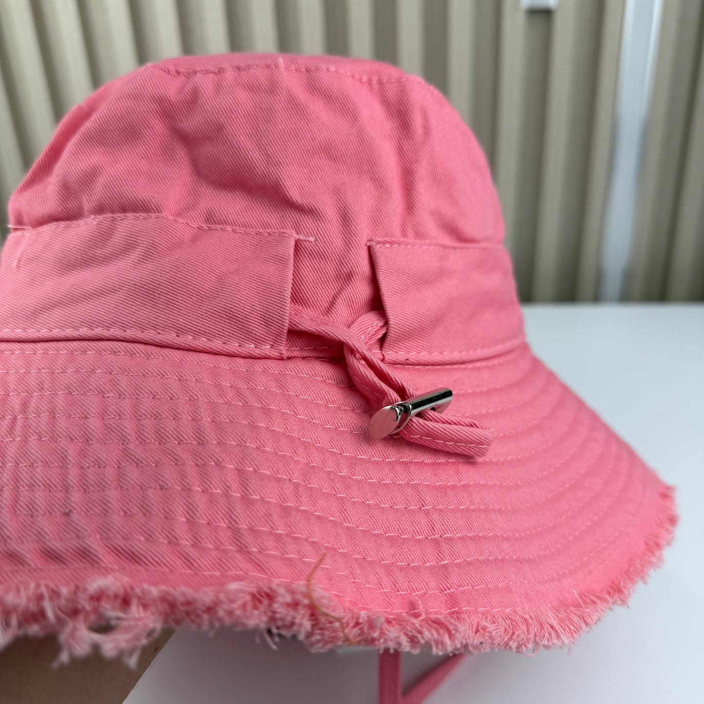 CHAPEAU BOB JACQUEMUS QUALITÉ SUPÉRIEURE JQ131