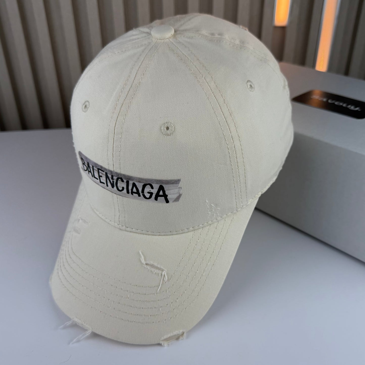 CASQUETTE BALENCIAGA QUALITÉ SUPÉRIEURE B243