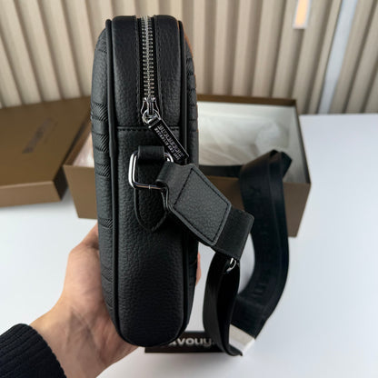 SACOCHE BURBERRY QUALITÉ SUPÉRIEURE AVEC BOX R139
