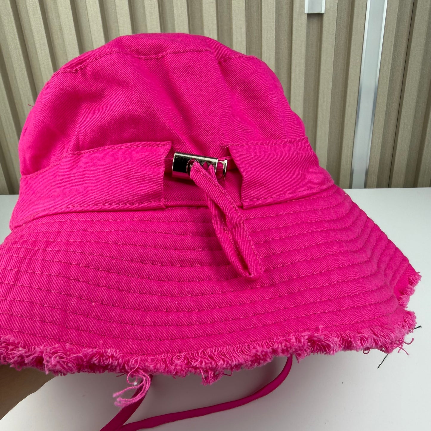 CHAPEAU BOB JACQUEMUS QUALITÉ SUPÉRIEURE JQ124