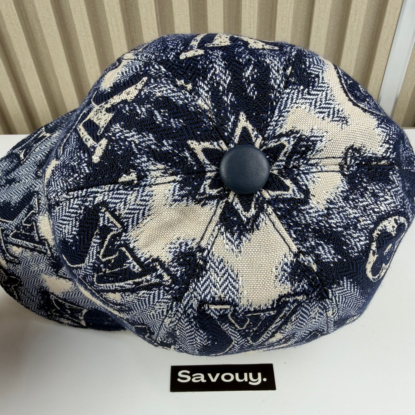 CASQUETTE LV MNG QUALITÉ SUPÉRIEURE L225