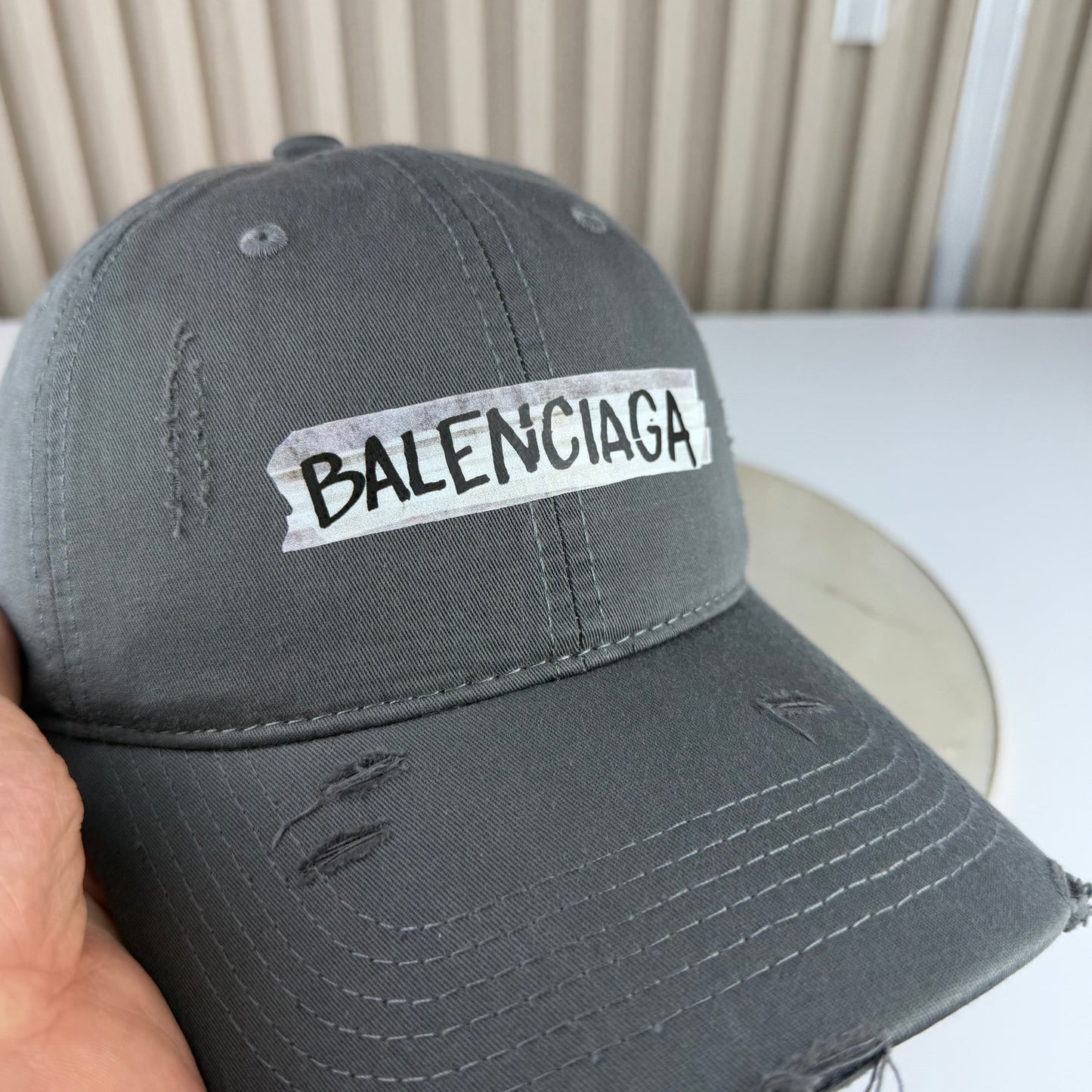 CASQUETTE BALENCIAGA QUALITÉ SUPÉRIEURE B242