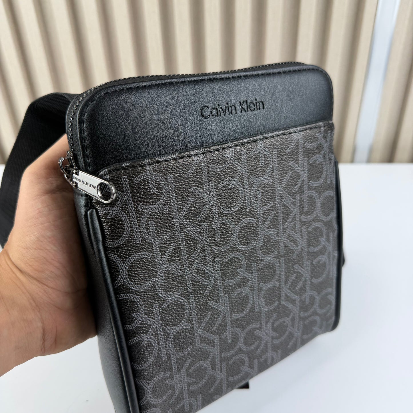 SACOCHE CALVIN KLEIN QUALITÉ SUPÉRIEURE C169