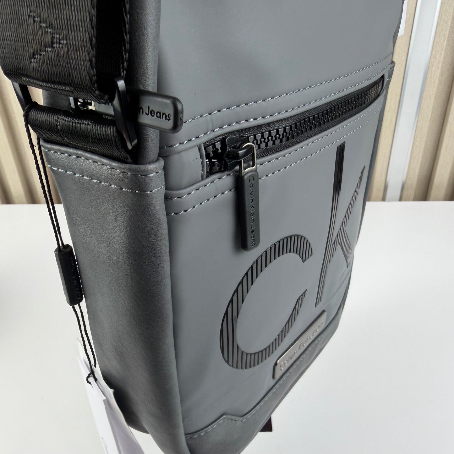 SACOCHE CALVIN KLEIN QUALITÉ SUPÉRIEURE C166