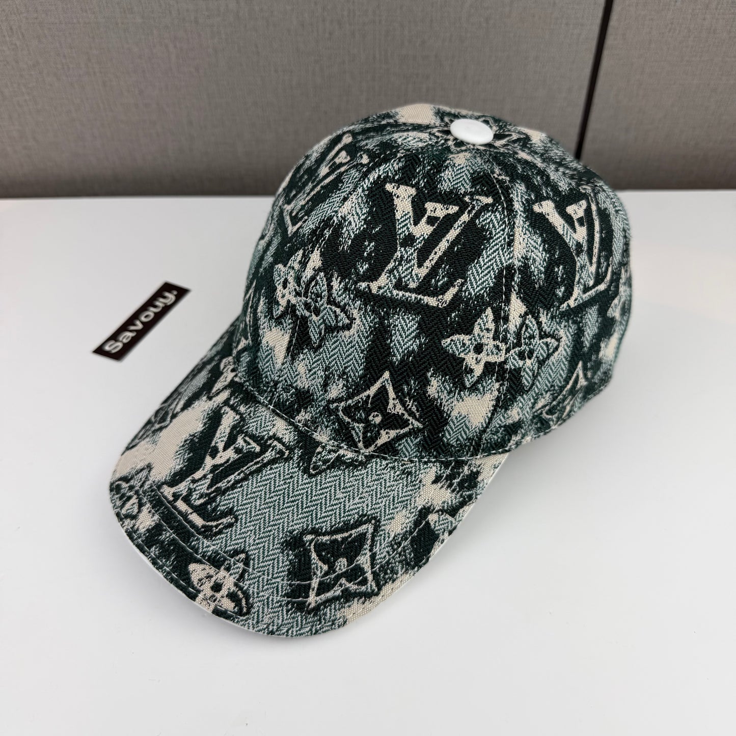 CASQUETTE LV MNG QUALITÉ SUPÉRIEURE L226