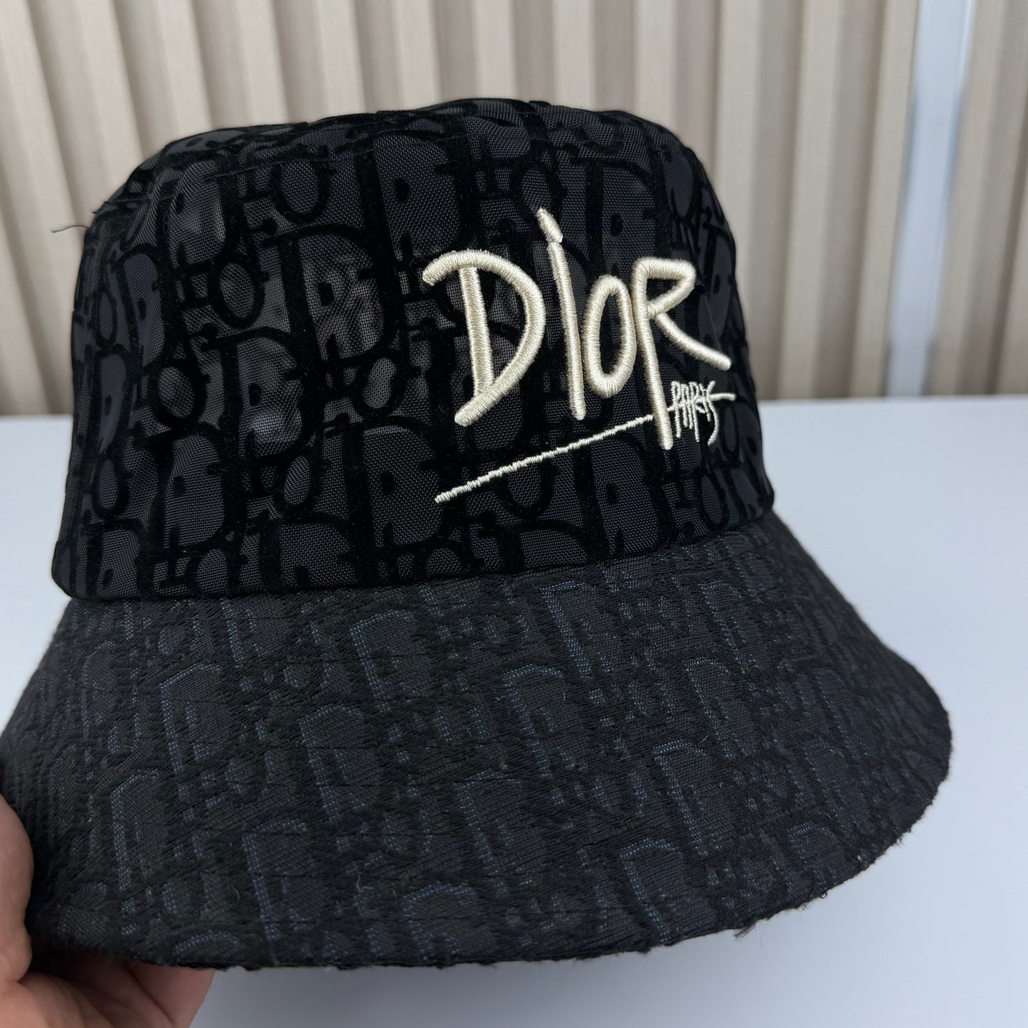 CHAPEAU BOB DIOR PARIS QUALITÉ SUPÉRIEURE D183