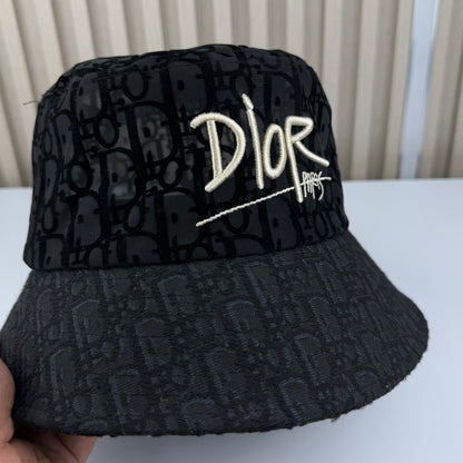 CHAPEAU BOB DIOR PARIS QUALITÉ SUPÉRIEURE D183