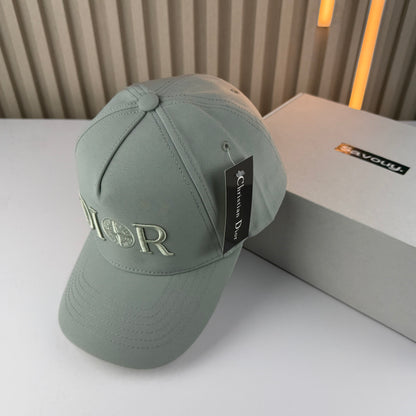 CASQUETTE DIOR HAUTE QUALITÉ D159