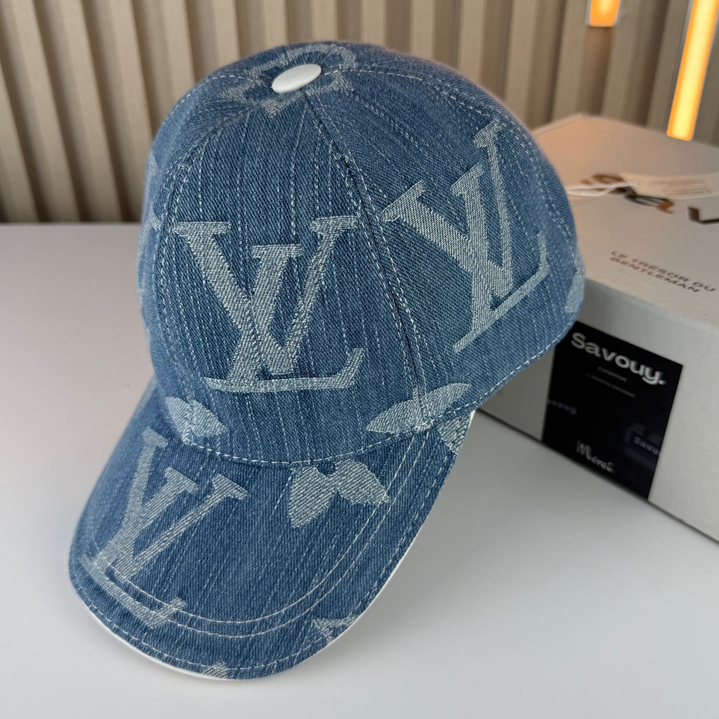CASQUETTE LV JEANS QUALITÉ SUPÉRIEURE L207