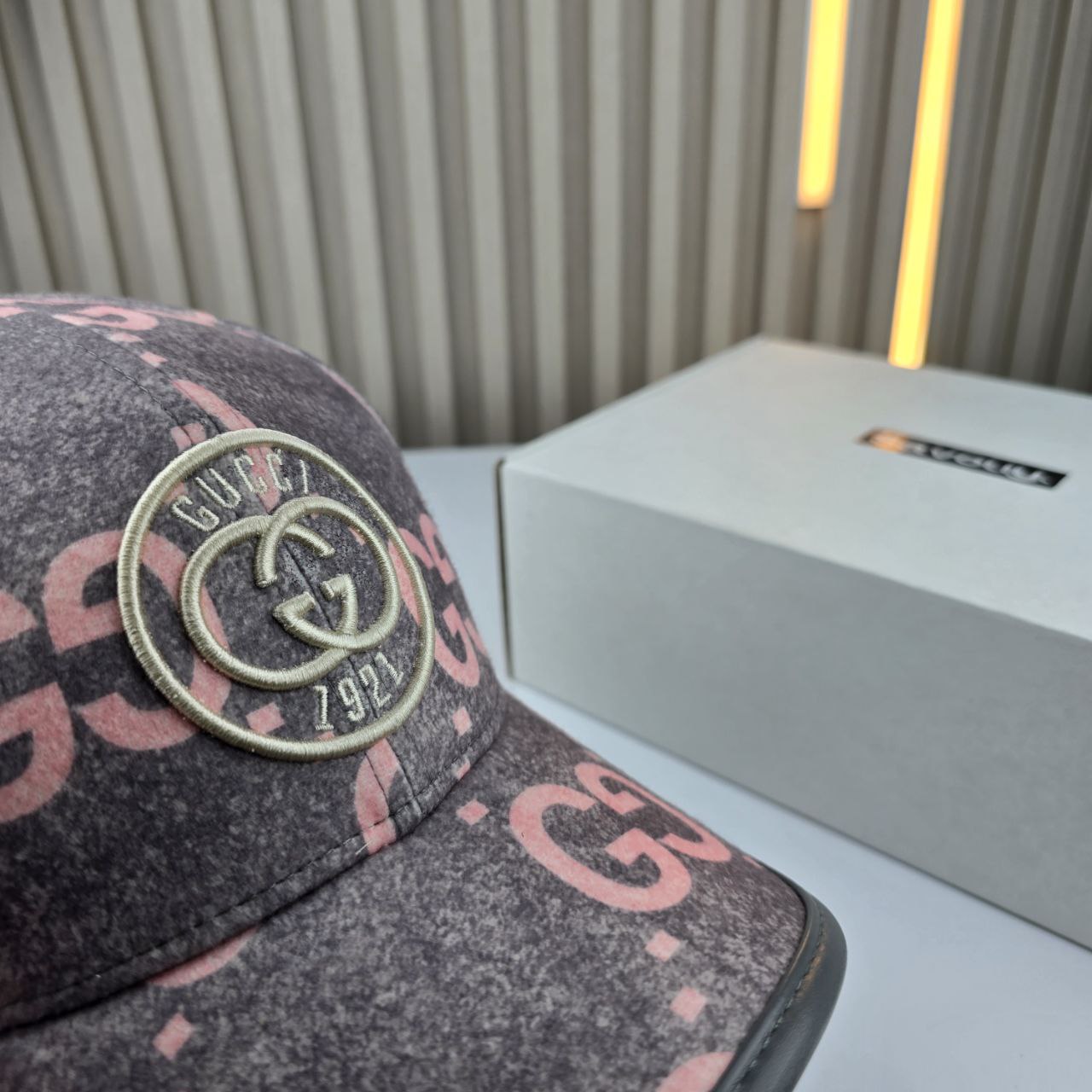 CASQUETTE GUCCI VELOURS HAUTE QUALITÉ G223
