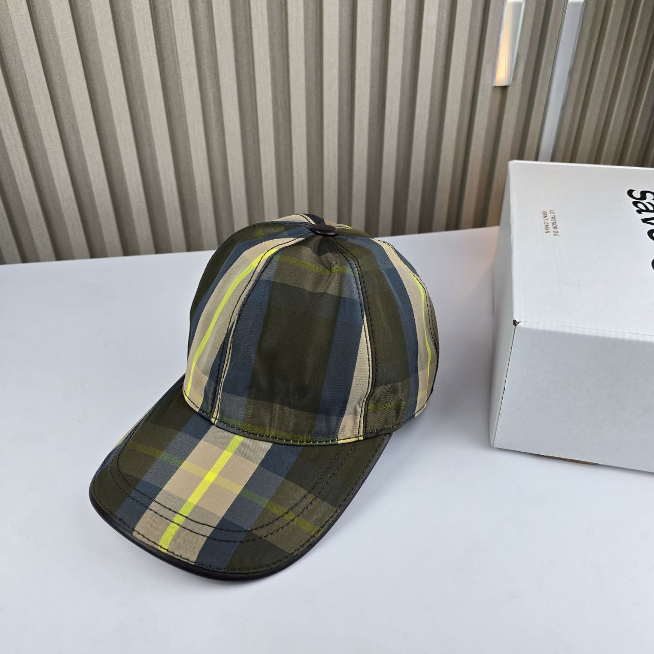 CASQUETTE BURBERRY HAUTE QUALITÉ R137