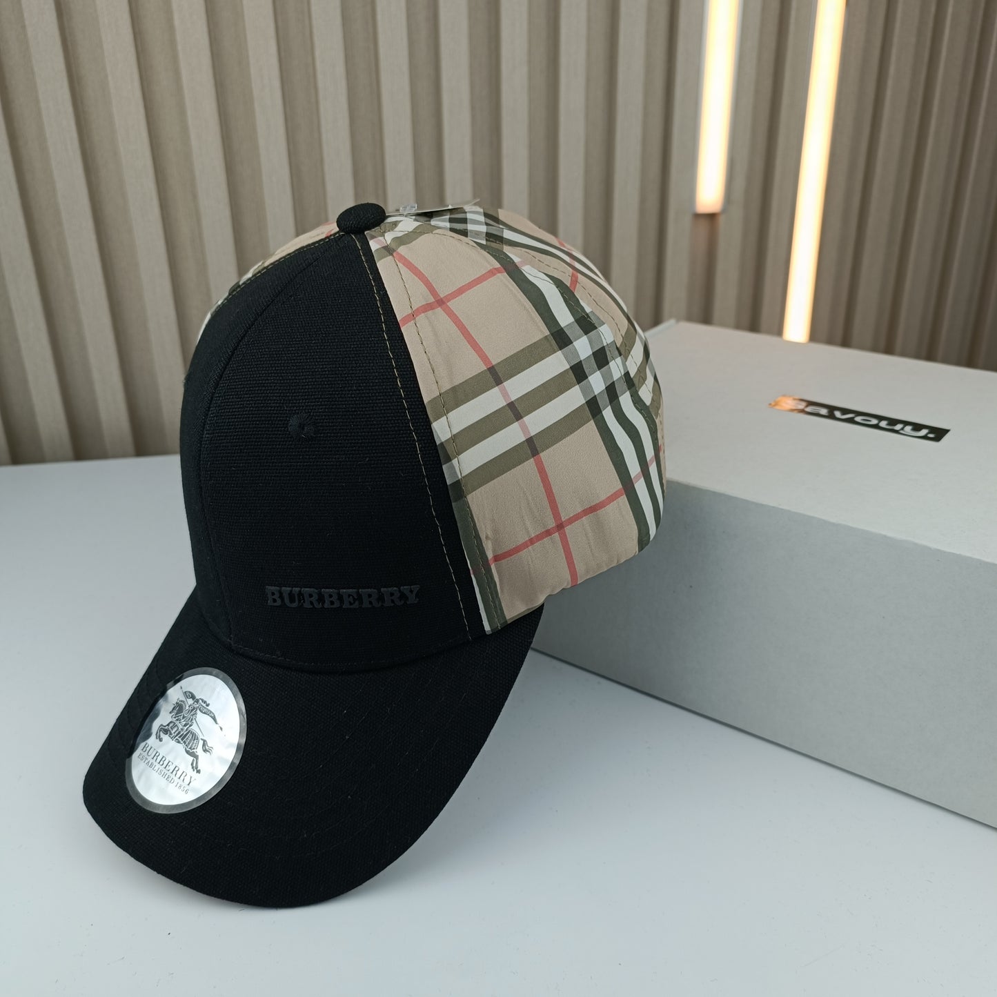 CASQUETTE BURBERRY HAUTE QUALITÉ B128