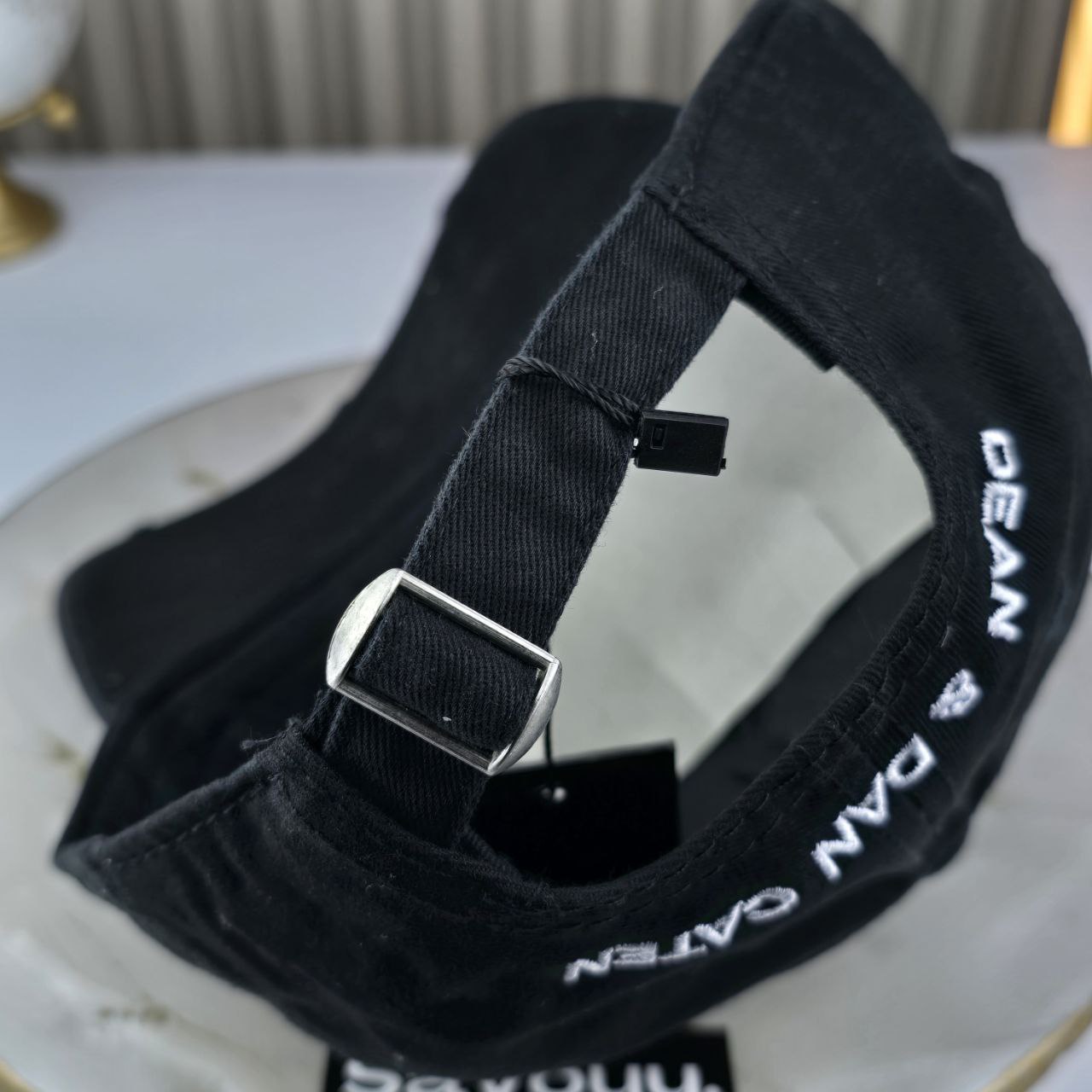 CASQUETTE DSQUARED2 HAUTE QUALITÉ Q103