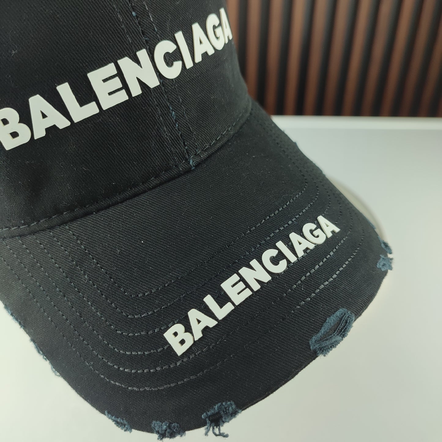 CASQUETTE BALENCIAGA HAUTE QUALITÉ