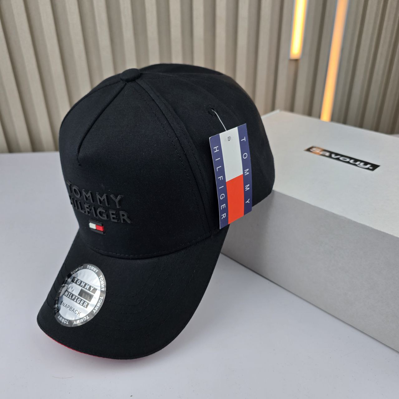 CASQUETTE TOMMY HAUTE QUALITÉ T100