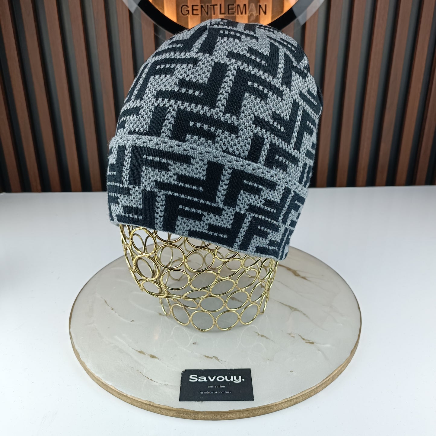 BONNET FENDI HAUTE QUALITÉ F113