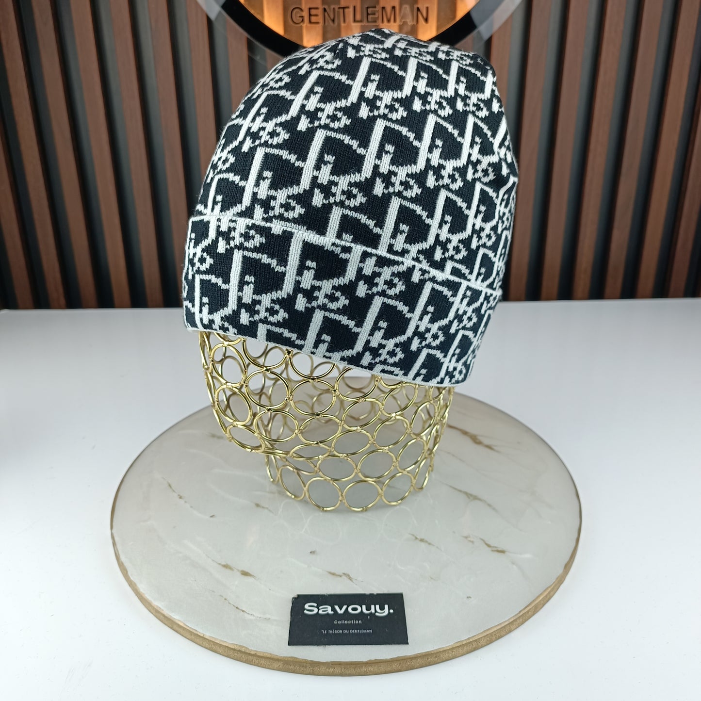 BONNET DIOR HAUTE QUALITÉ D141