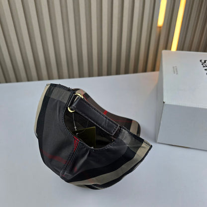 CASQUETTE BURBERRY HAUTE QUALITÉ R136