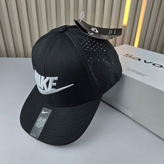 CASQUETTE NIKE FLAT BRIM HAUTE QUALITÉ K180