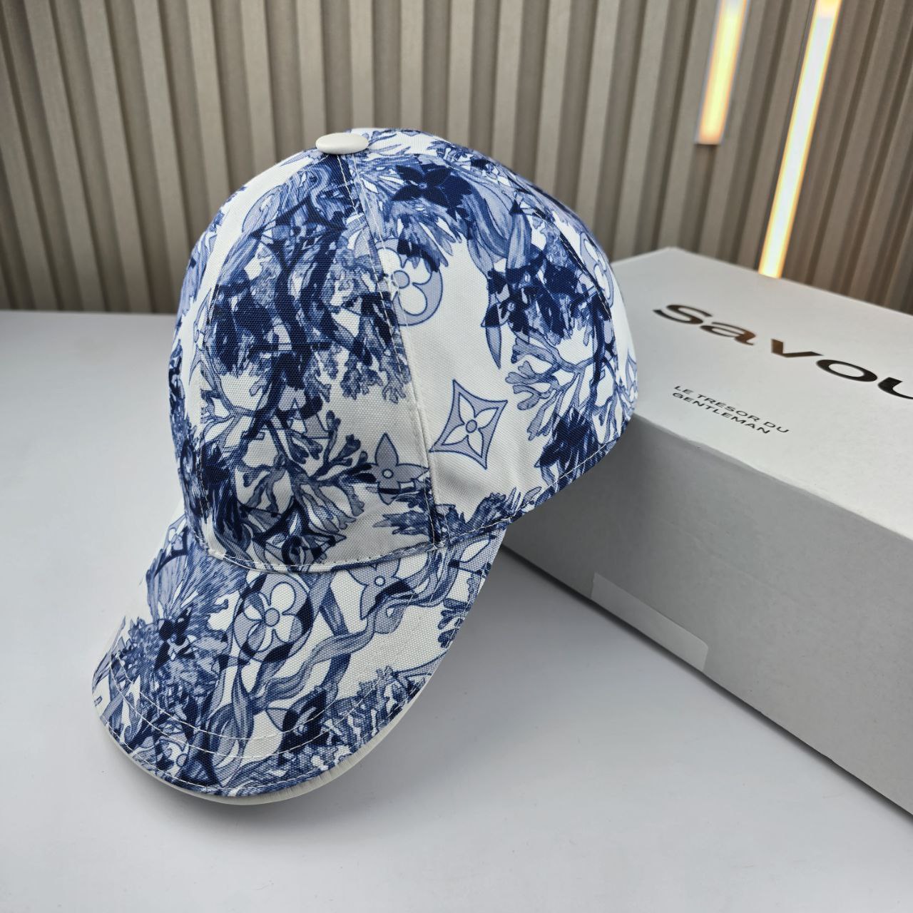 CASQUETTE LV HAUTE QUALITÉ L189