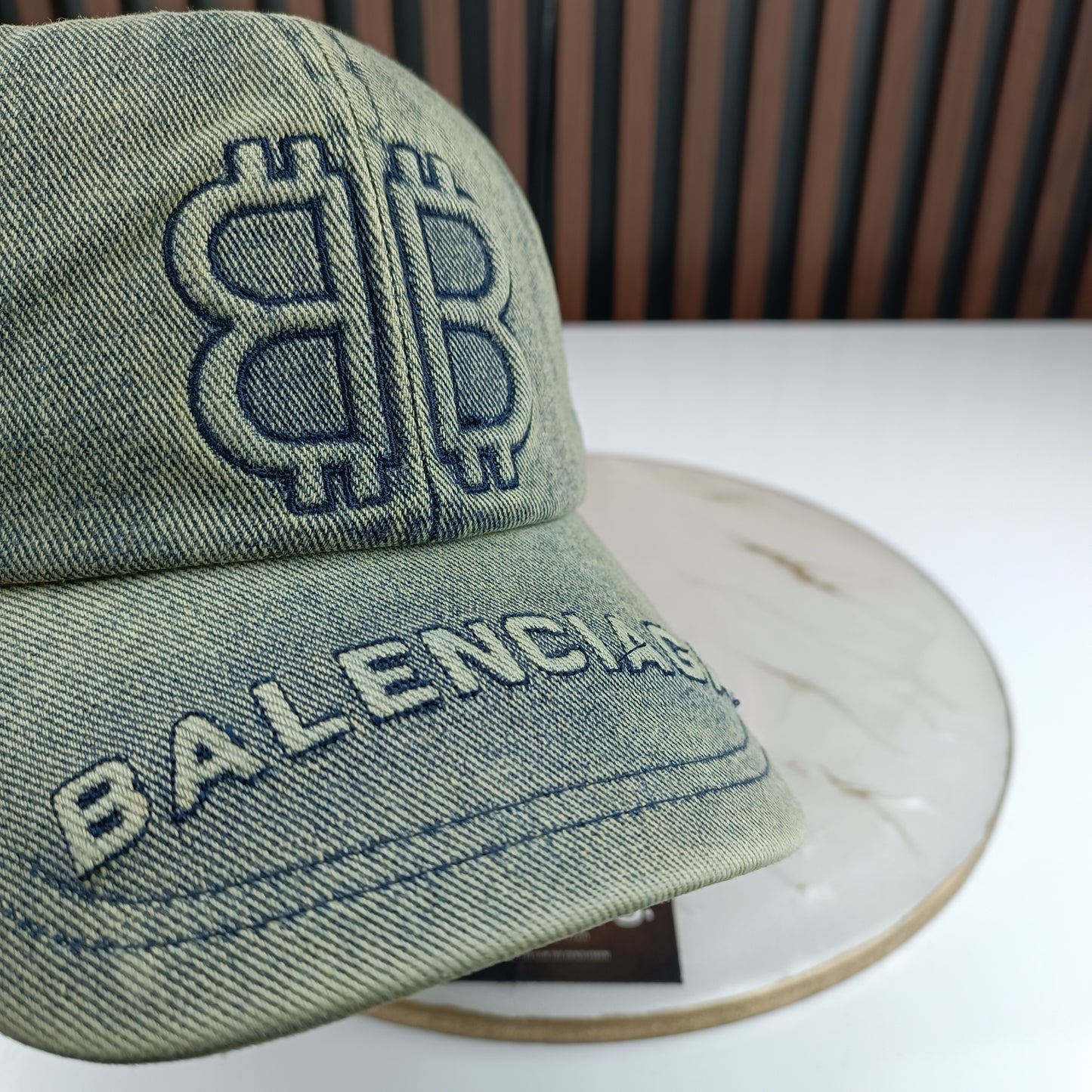 CASQUETTE BALENCIAGA QUALITÉ SUPÉRIEURE B197