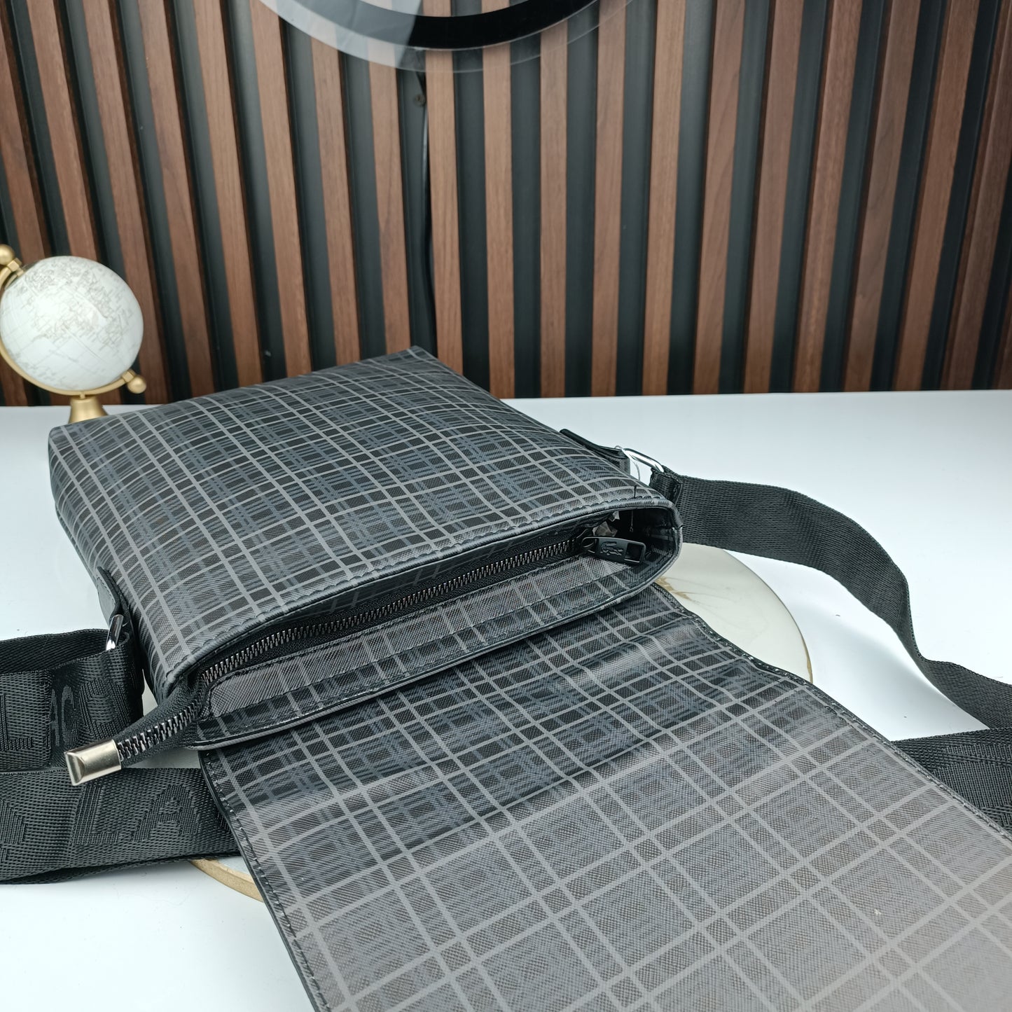 SACOCHE LACOSTE QUALITÉ SUPÉRIEURE O124