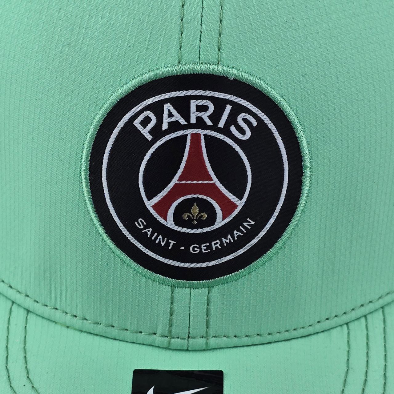 CASQUETTE NIKE PARIS FLAT BRIM HAUTE QUALITÉ K181
