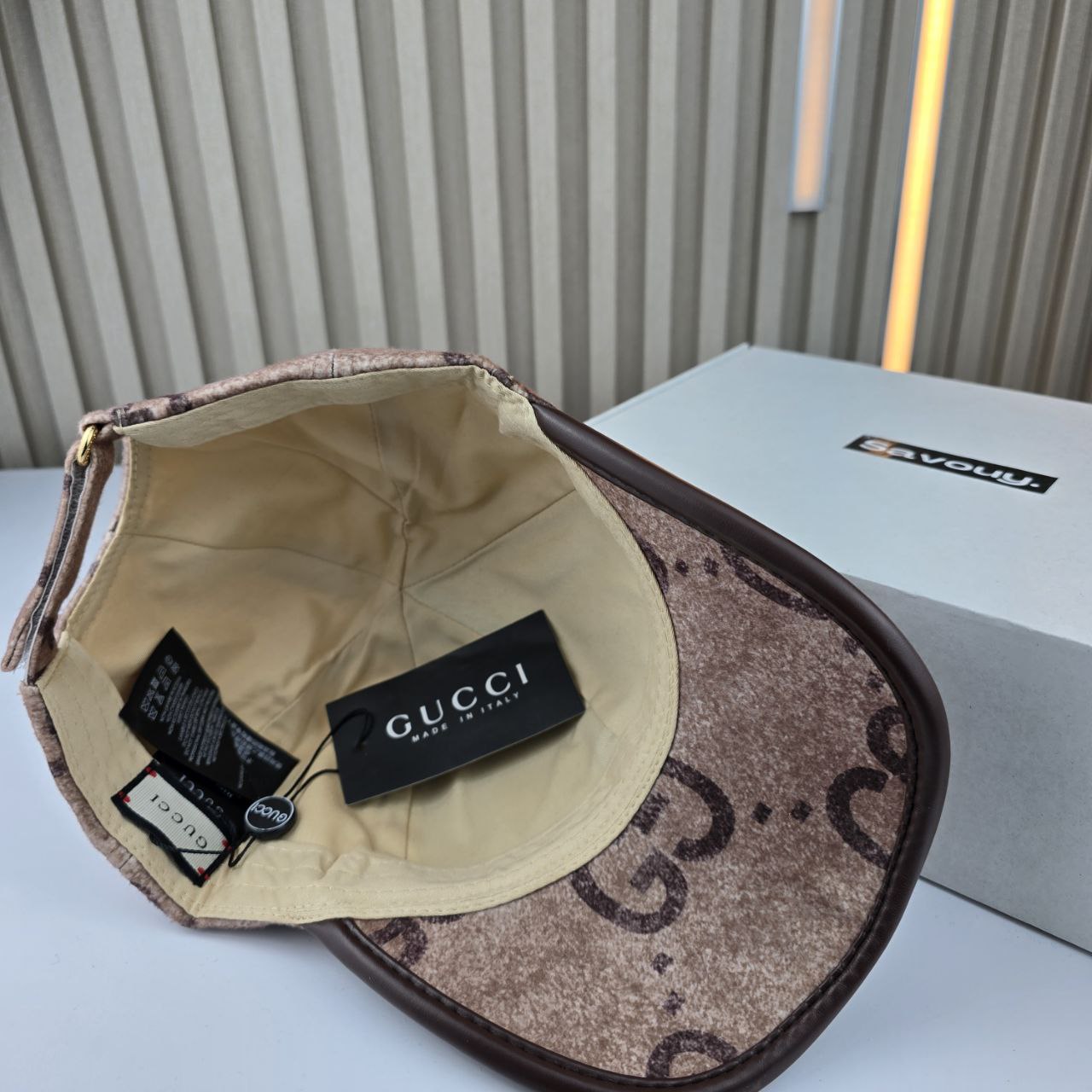CASQUETTE GUCCI VELOURS HAUTE QUALITÉ G224