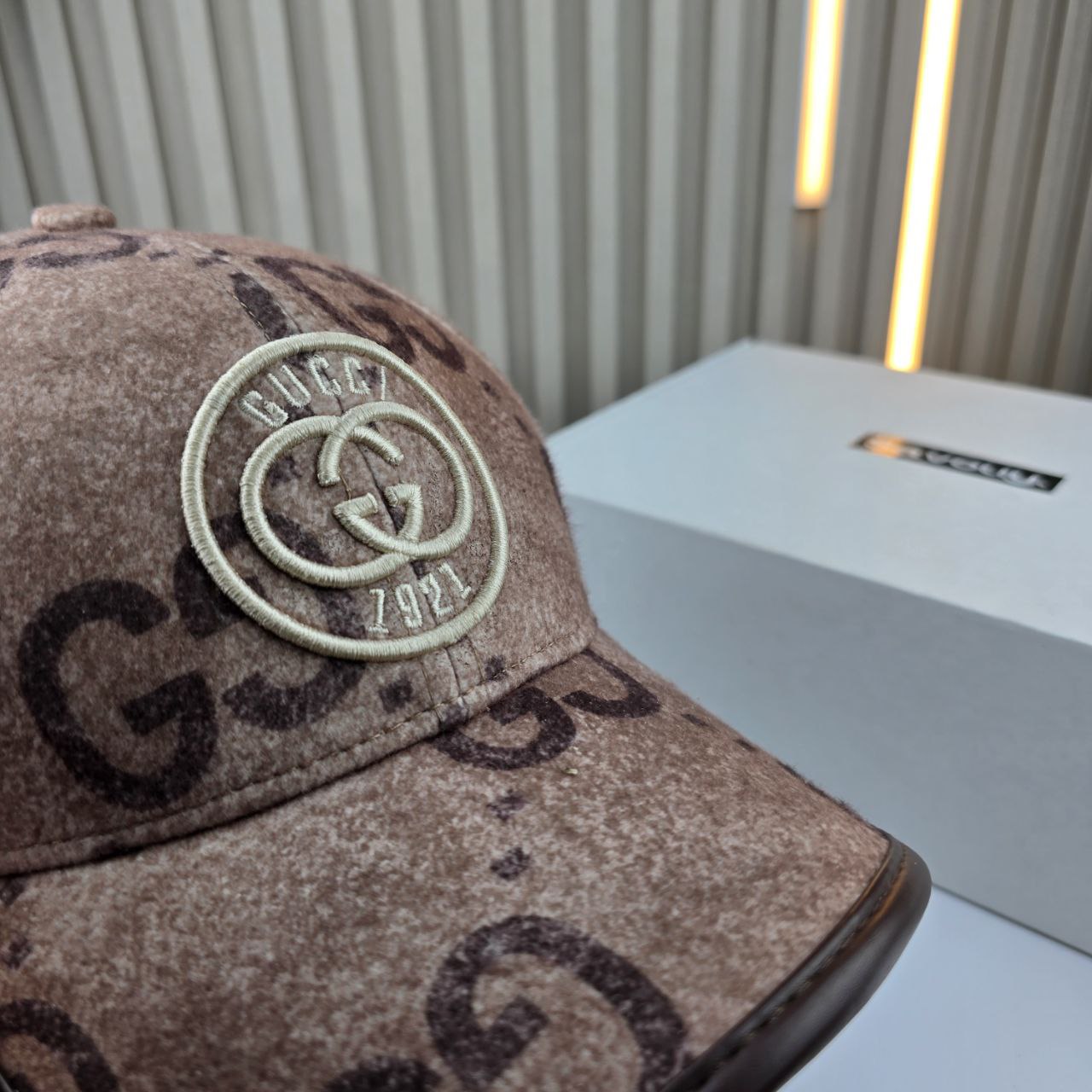 CASQUETTE GUCCI VELOURS HAUTE QUALITÉ G224