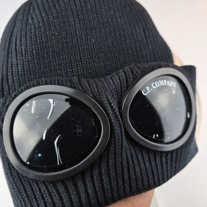 BONNET CP.COMPANY NOIR QUALITÉ SUPÉRIEURE CP102