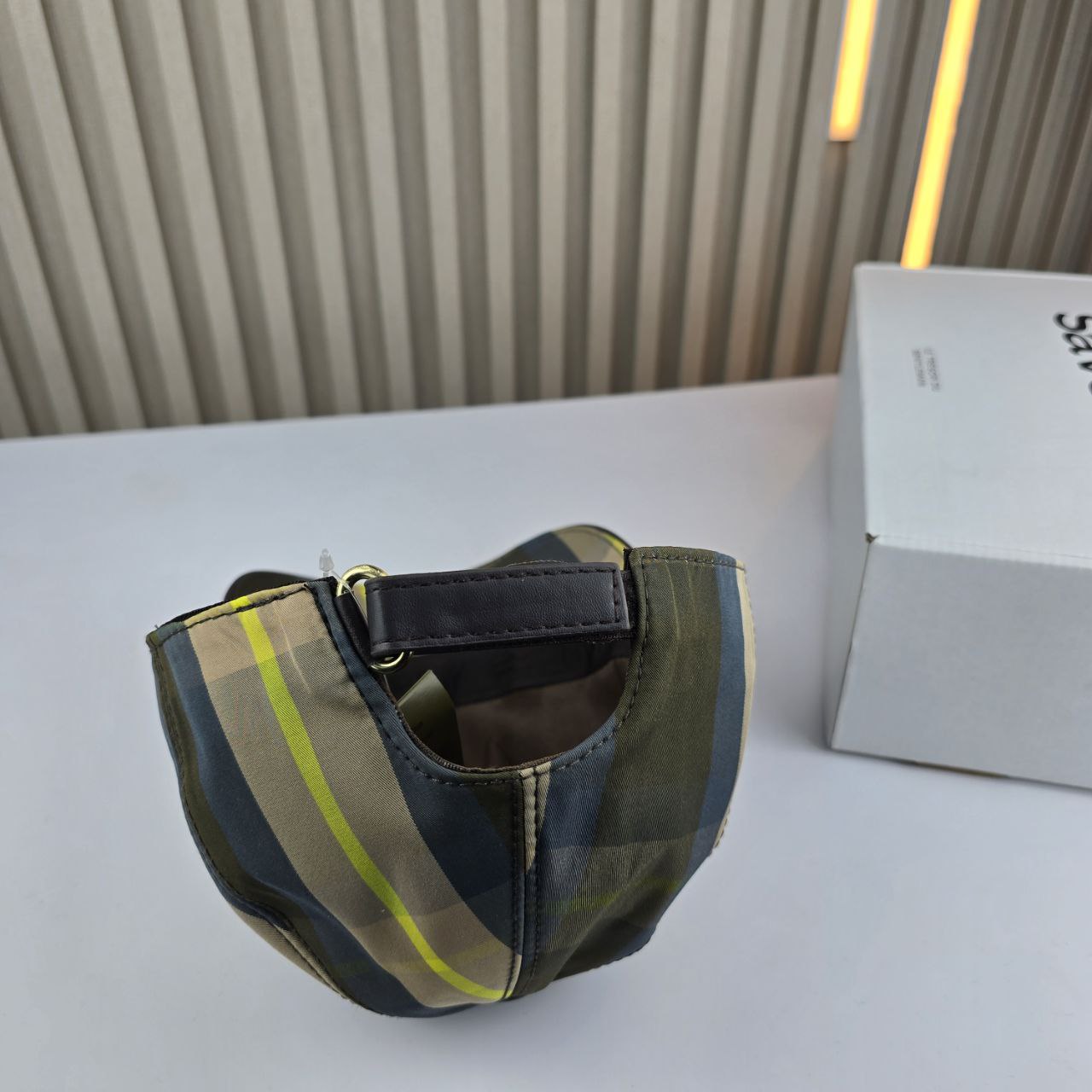 CASQUETTE BURBERRY HAUTE QUALITÉ R137