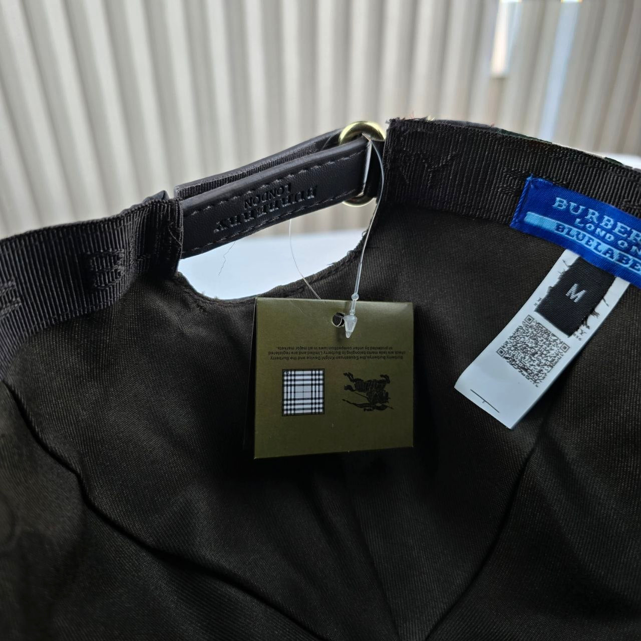 CASQUETTE BURBERRY HAUTE QUALITÉ R136