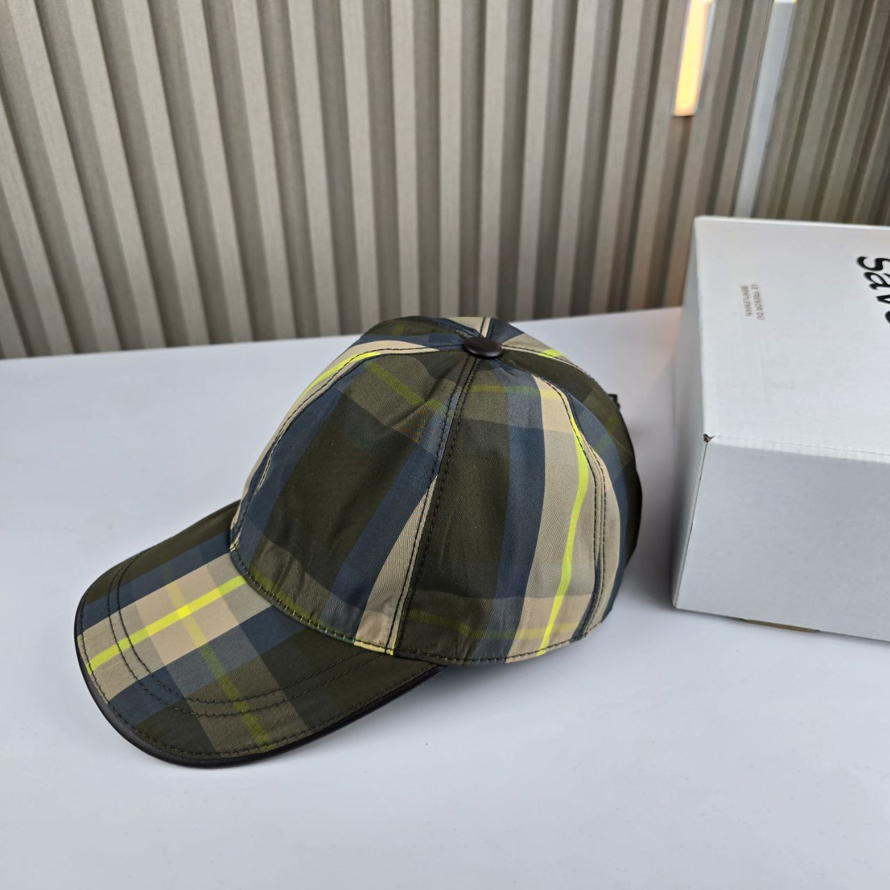 CASQUETTE BURBERRY HAUTE QUALITÉ R137