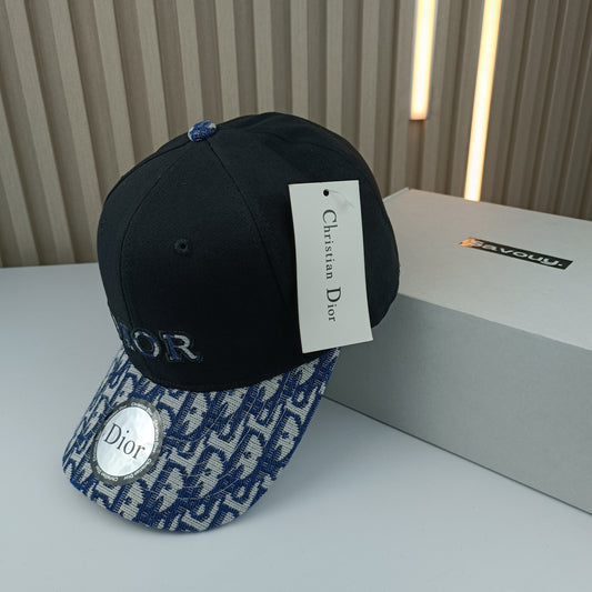 CASQUETTE DIOR HAUTE QUALITÉ D104
