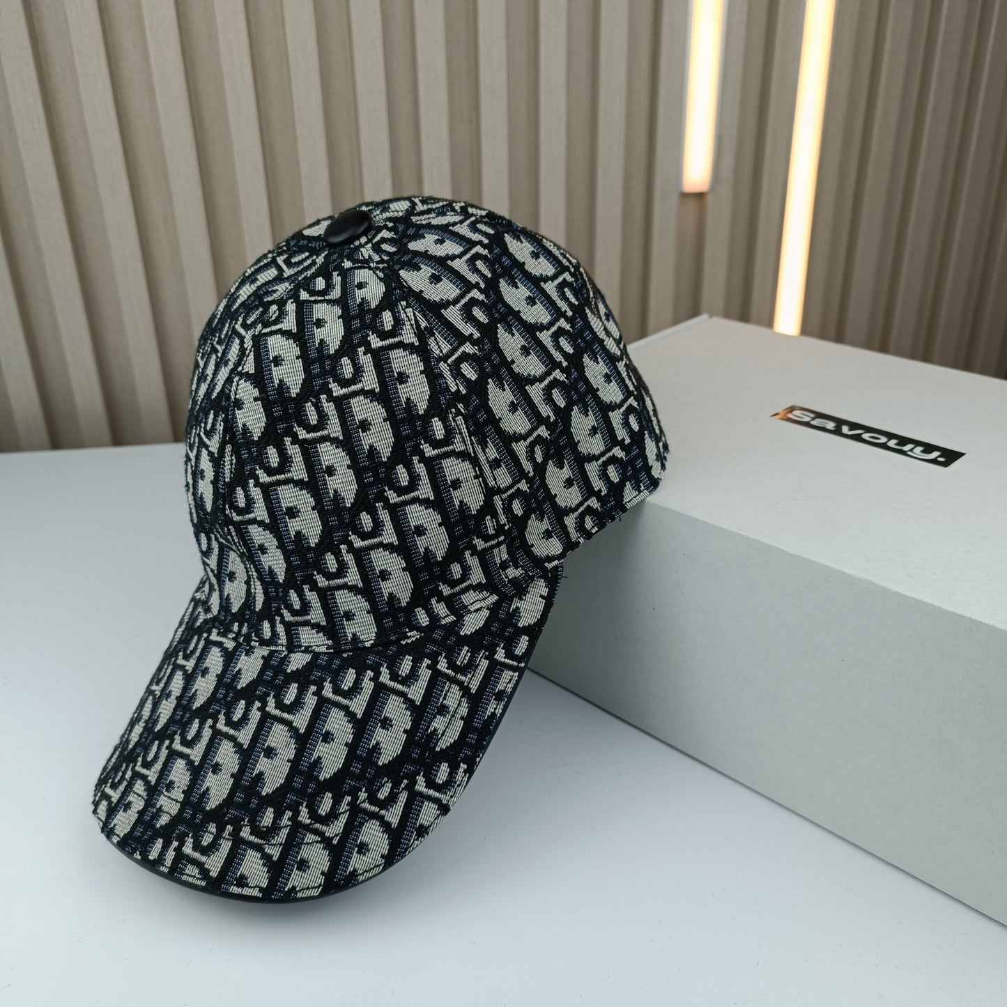 CASQUETTE DIOR HAUTE QUALITÉ D121