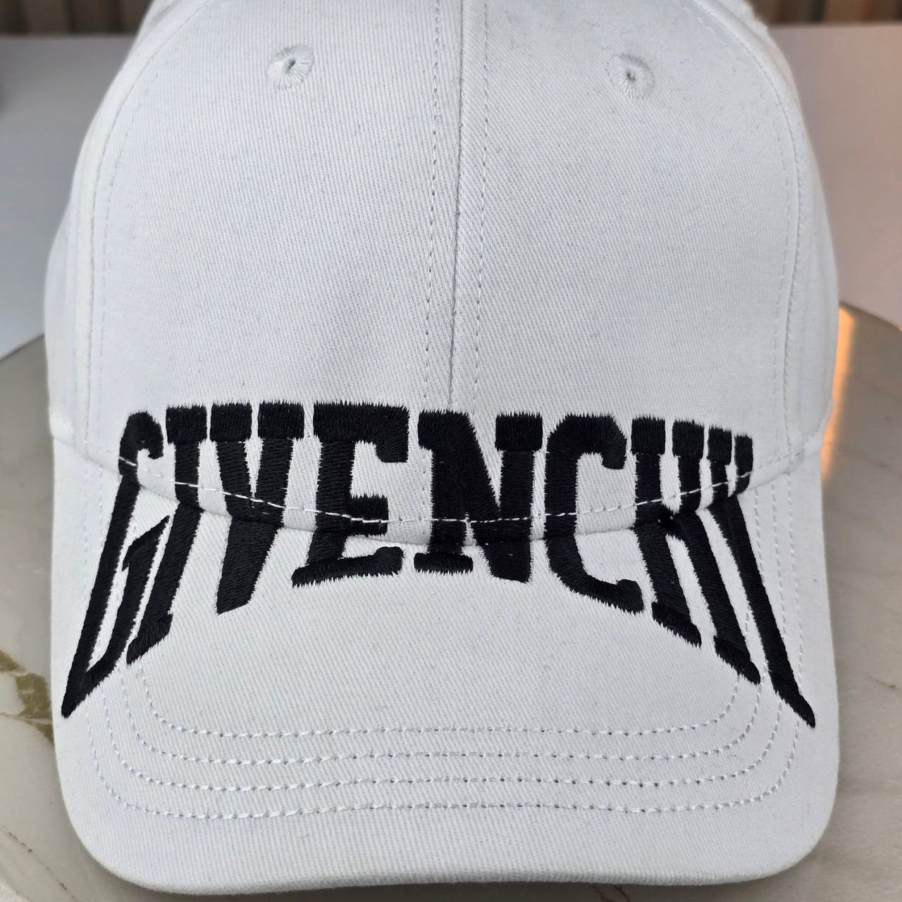 CASQUETTE GIVENCHY HAUTE QUALITÉ G227